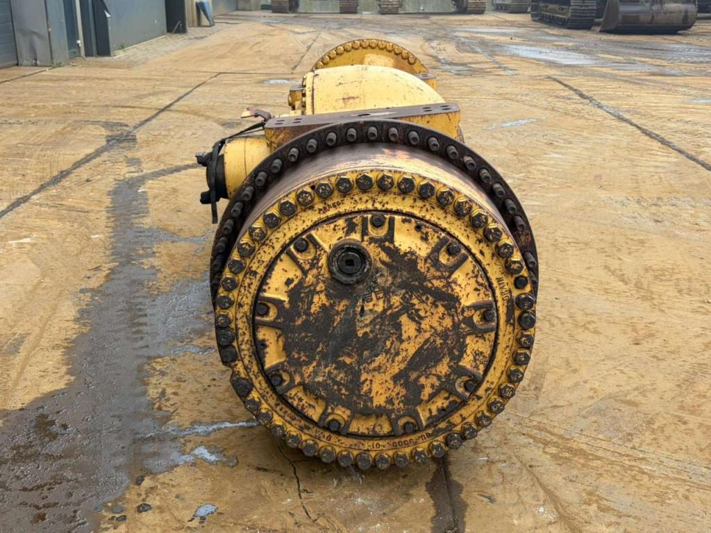 Caterpillar 990 axle Photo 4
