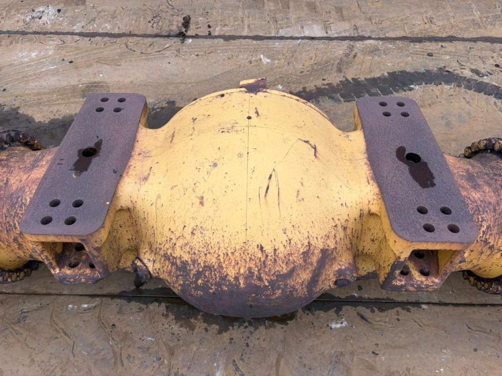 Caterpillar 990 axle Photo 8