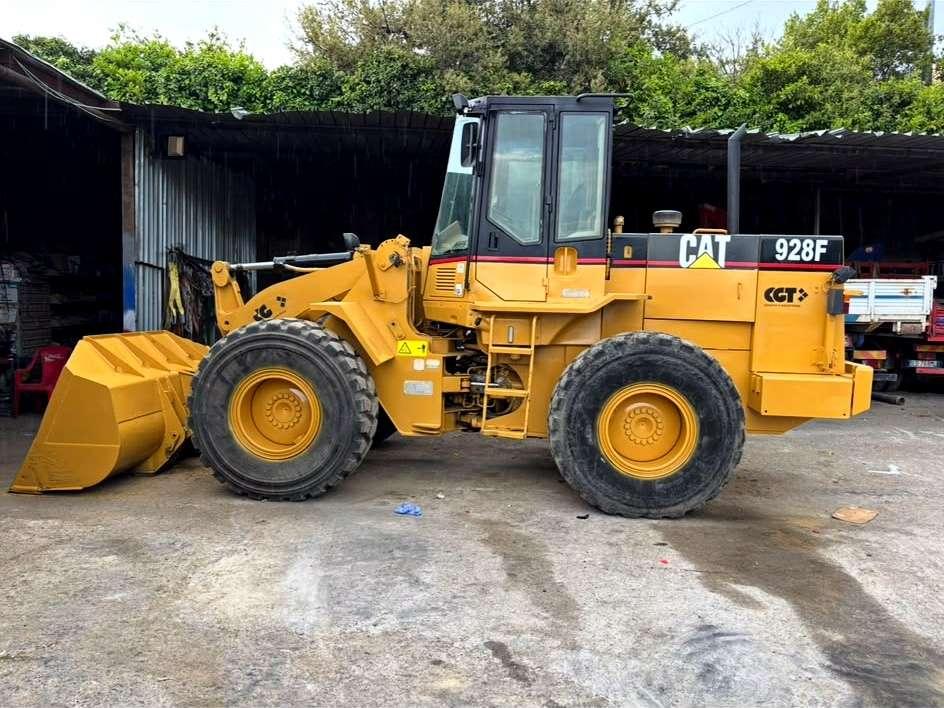 Caterpillar 928F Photo 1