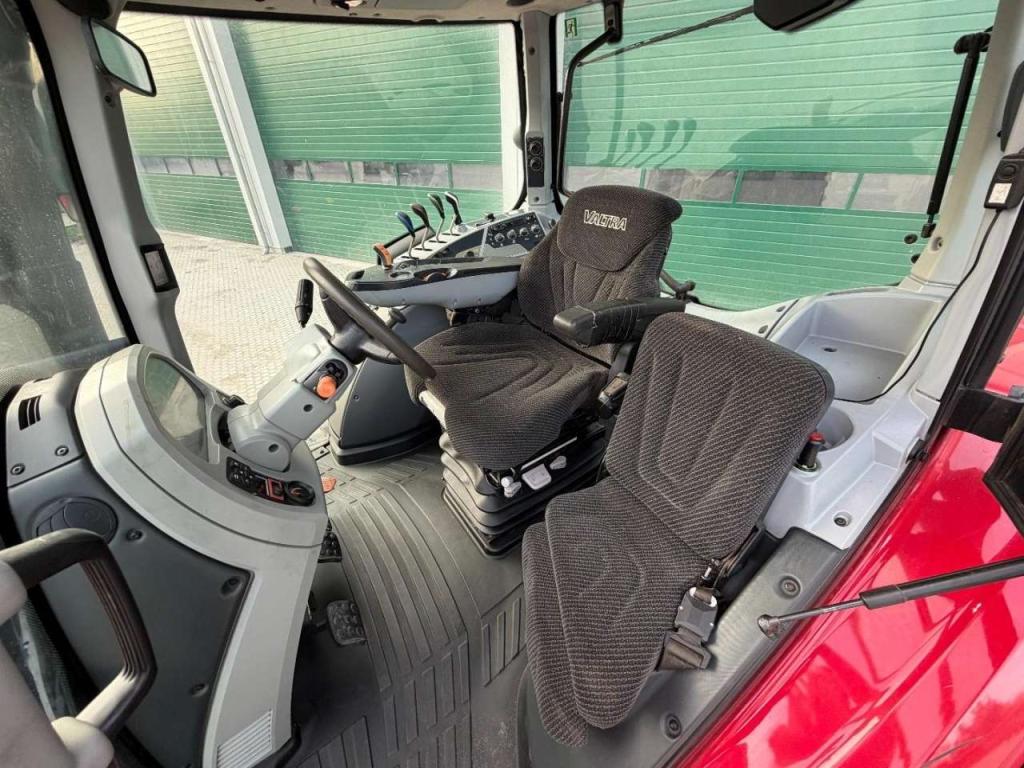 Valtra T 174 GOOD TIRES Photo 29