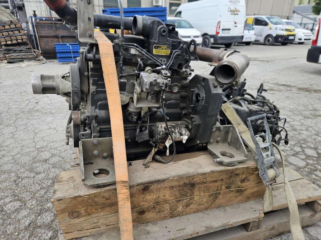FPT IVECO CASE Cummins 445TA Internal combustion engine Photo 3