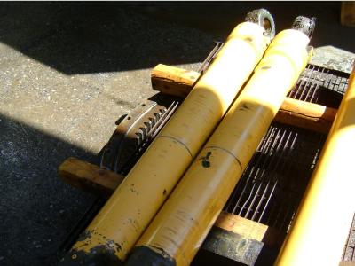 Lifting piston for Liebherr 904 sold by PRV Ricambi Srl