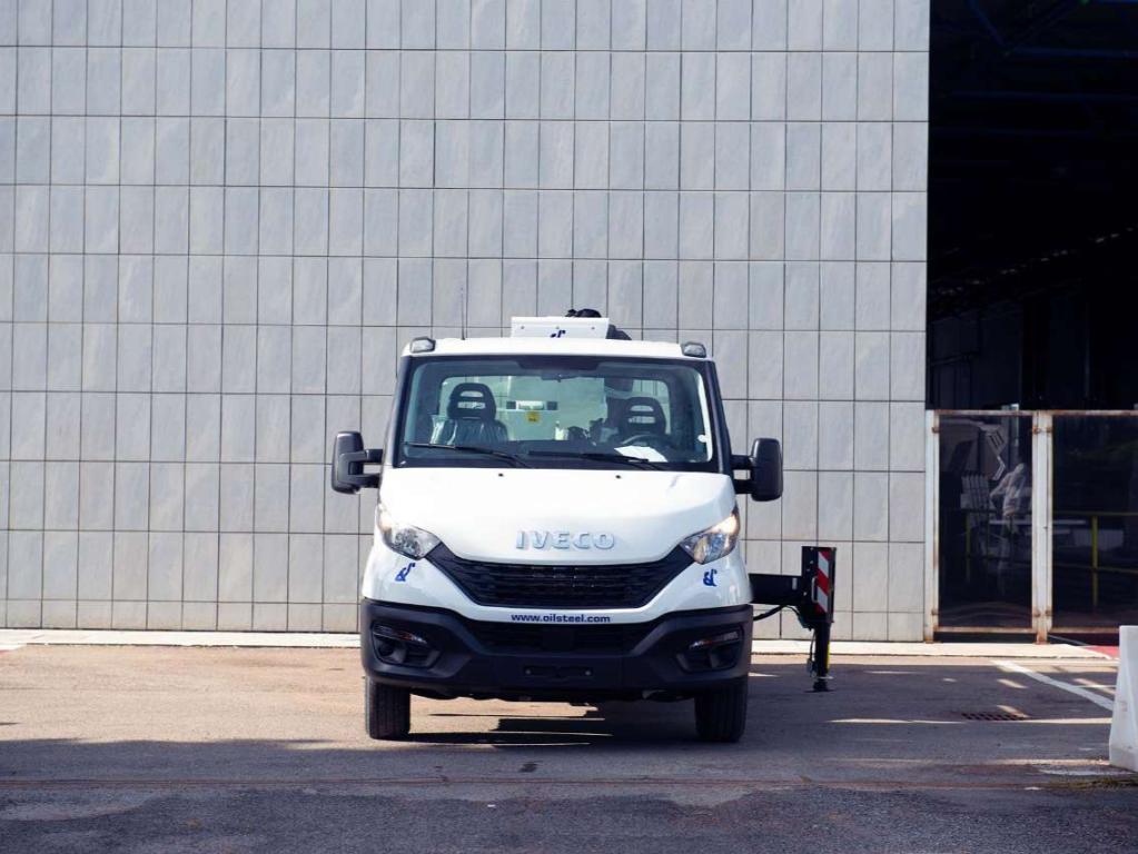 Oil&Steel Snake 2010 H plus SU IVECO DAILY 35S14H Photo 13