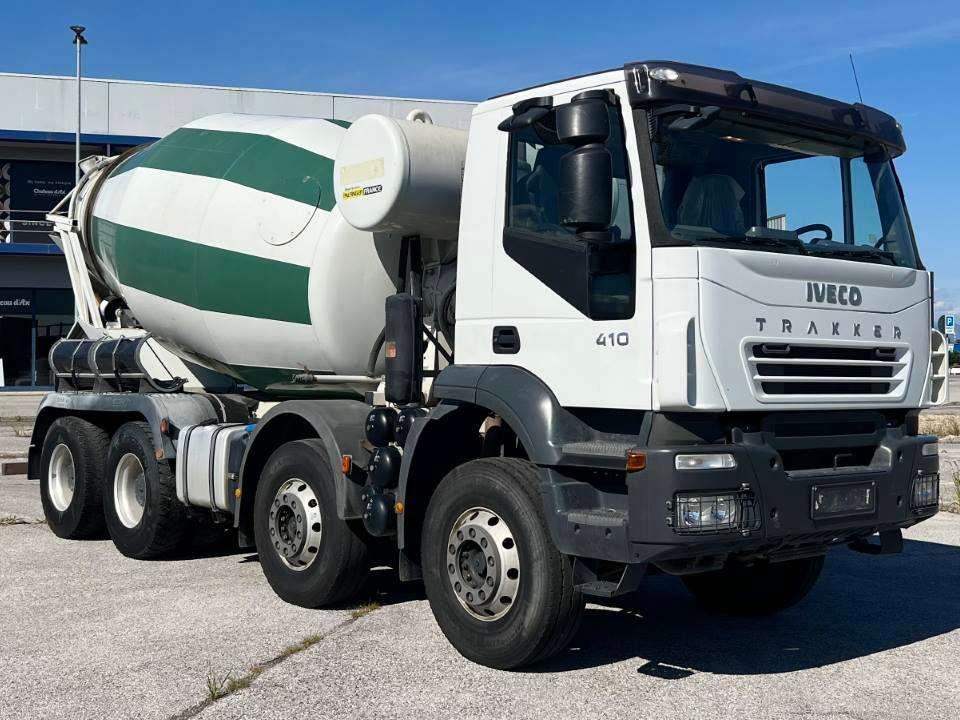Iveco Trakker 410 8X4 Photo 10