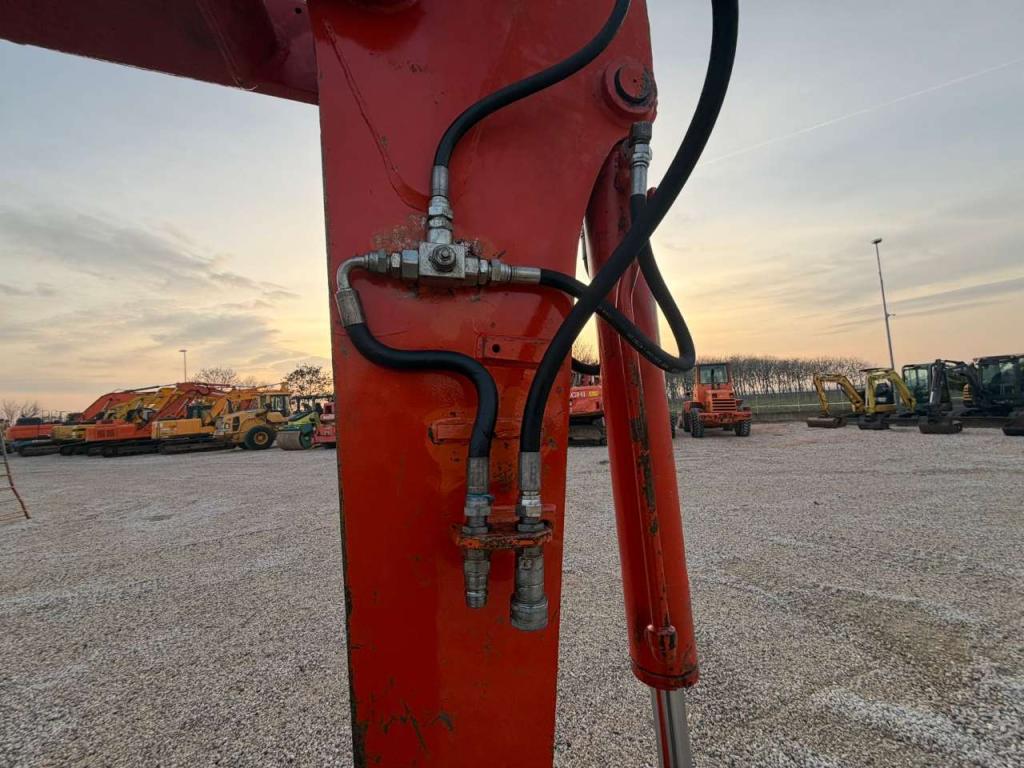 Kubota KX 151 Photo 9