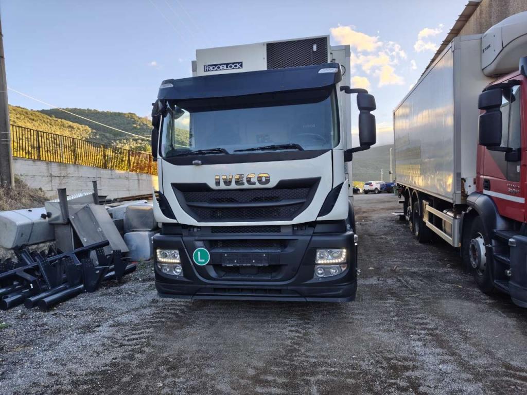 Iveco STRALIS HI-STREET 260S31 Photo 16