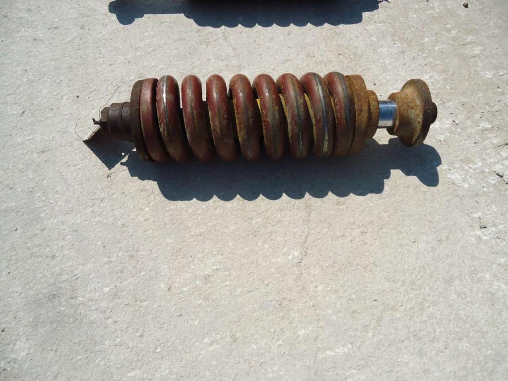 Track tensioner buffer for Hitachi ZAXIS 350.3 Photo 1