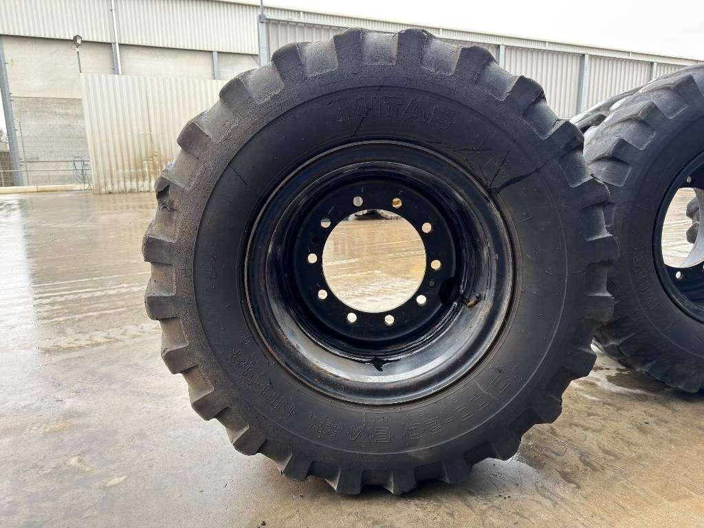 Tire for Bridgestone 1000 x 20 Set / 10.00 x 20: 4x2 Tyres Photo 15