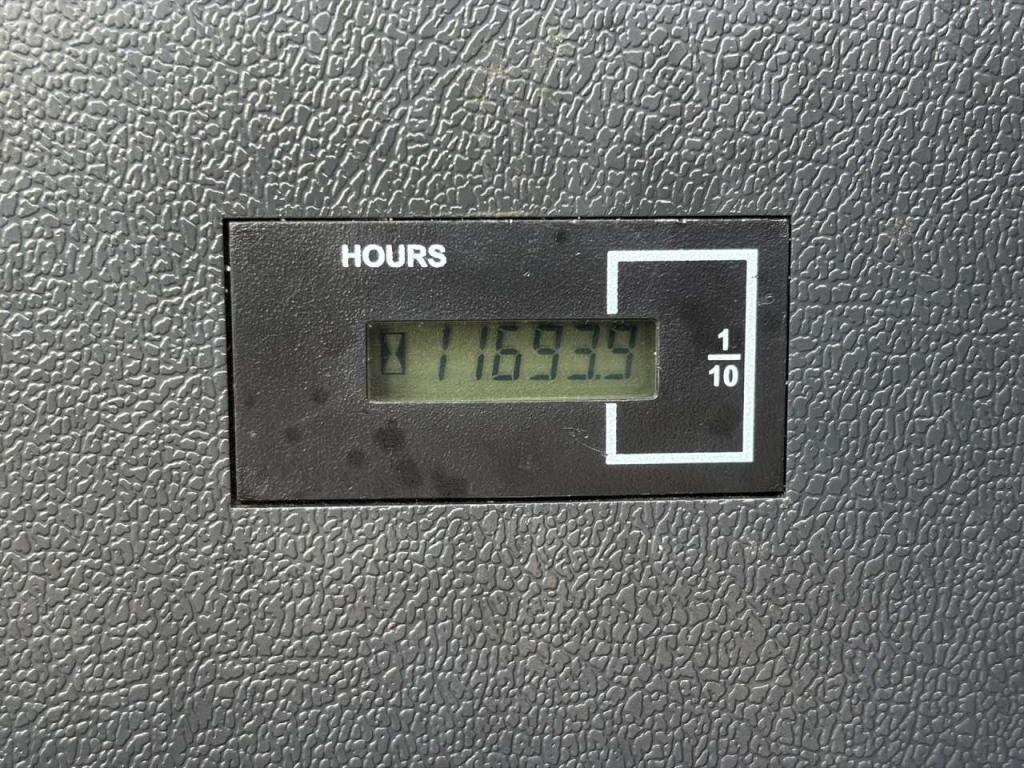 Hyundai HX260L Photo 27