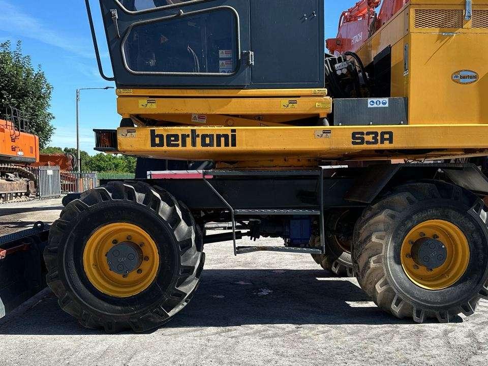 Bertani S3A 4X4 Photo 4