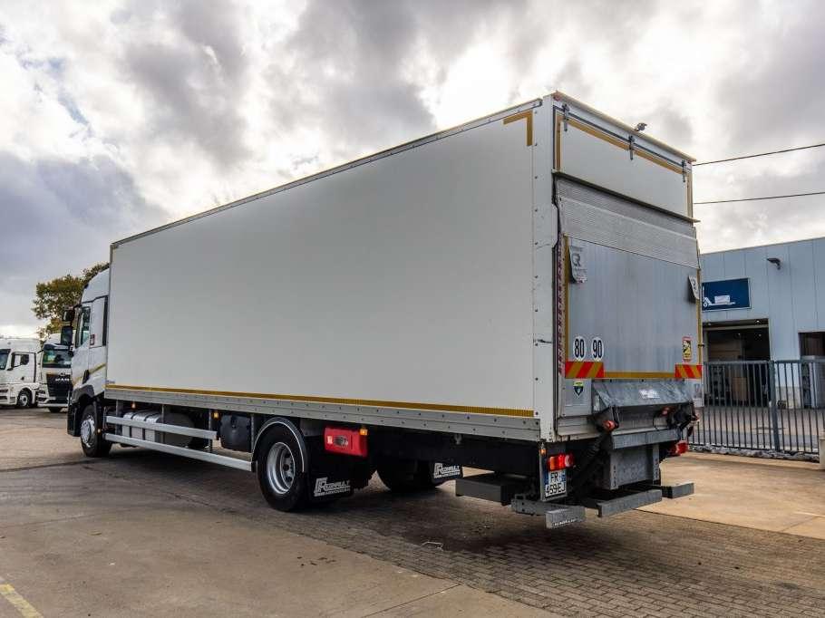 Renault T 380+DHOLLANDIA 2T. Photo 6