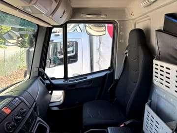 Iveco EUROCARGO 180-280 Photo 11
