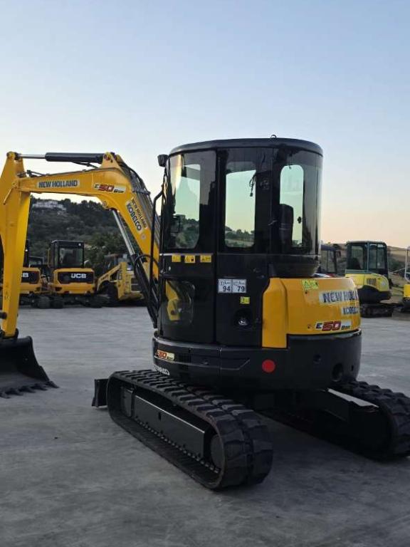 New Holland E50BSR Photo 10