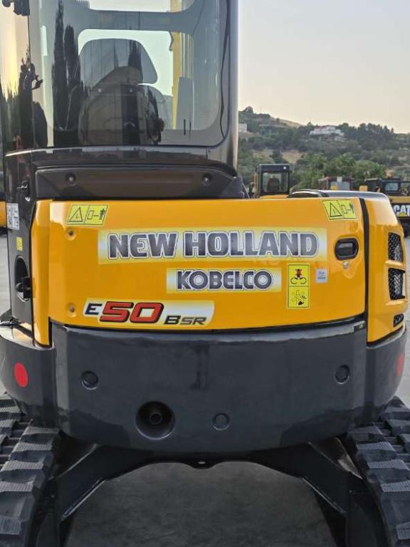New Holland E50BSR Photo 4
