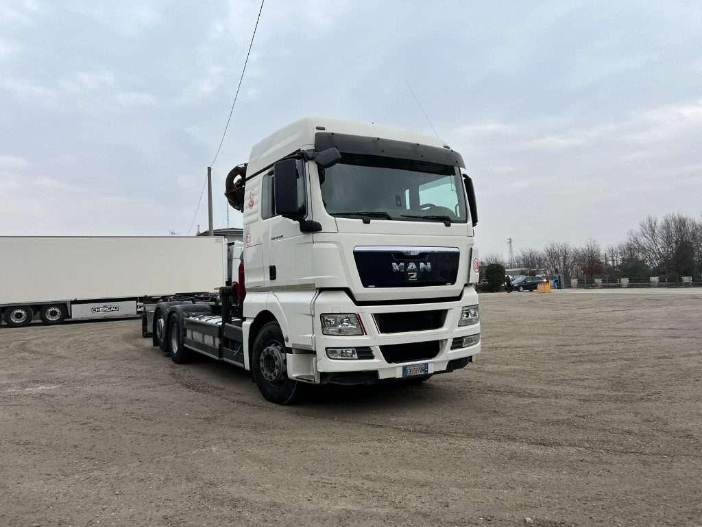 Man TGX 26.480 SCARRABILE CON GRU Photo 2