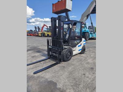 EP Equipment EFL382X5 sold by Uni.Trucks Srl
