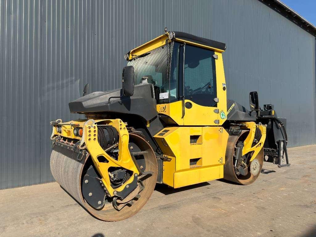 Bomag BW 174 A P-4 AM Photo 1