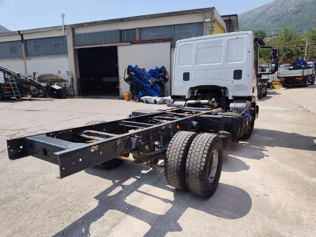 Iveco EUROCARGO 120-190L Photo 13
