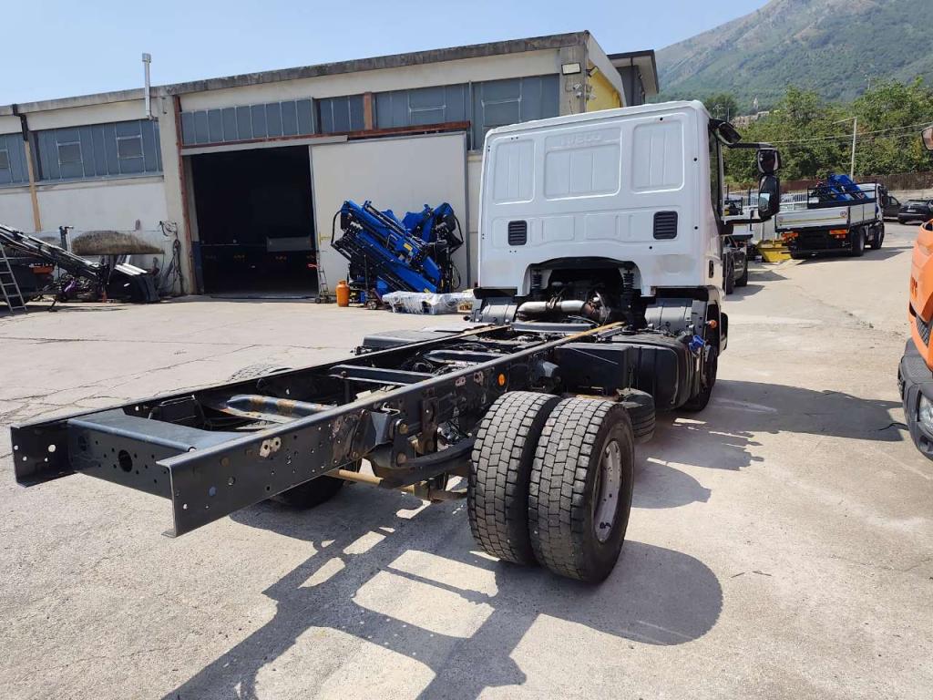 Iveco EUROCARGO 120-190L Photo 15