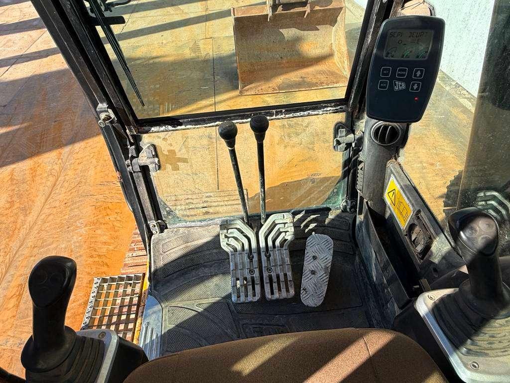 JCB JS260LC - Hammer Lines / Heated Seat Photo 9