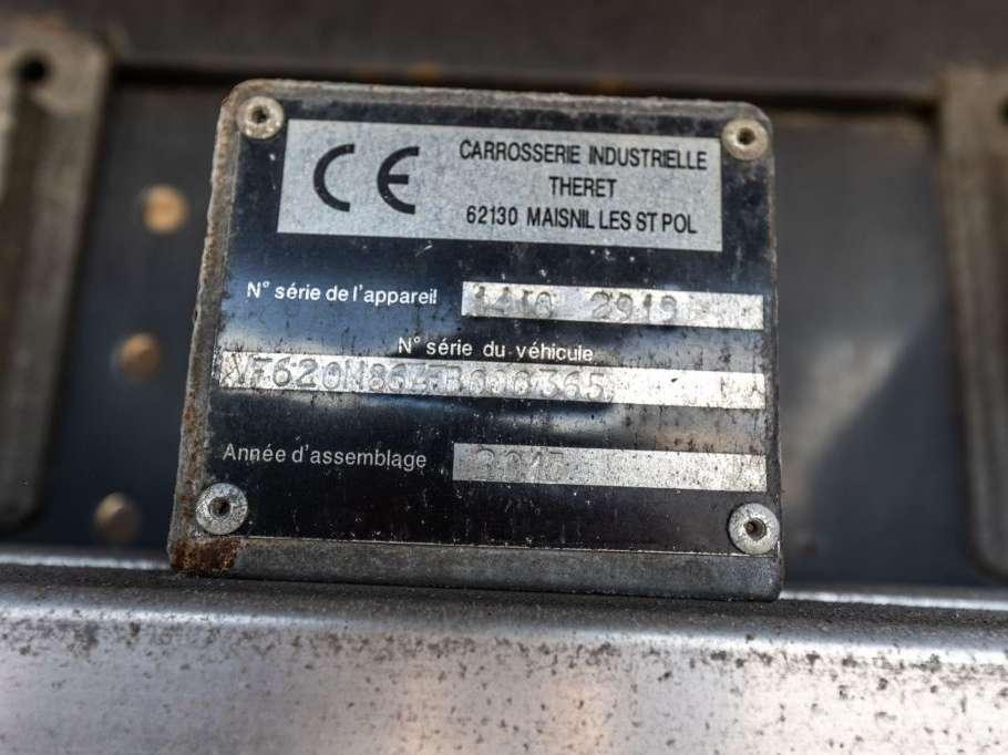 Renault D26.320-6x2+DHOLLANDIA 2T. Photo 22