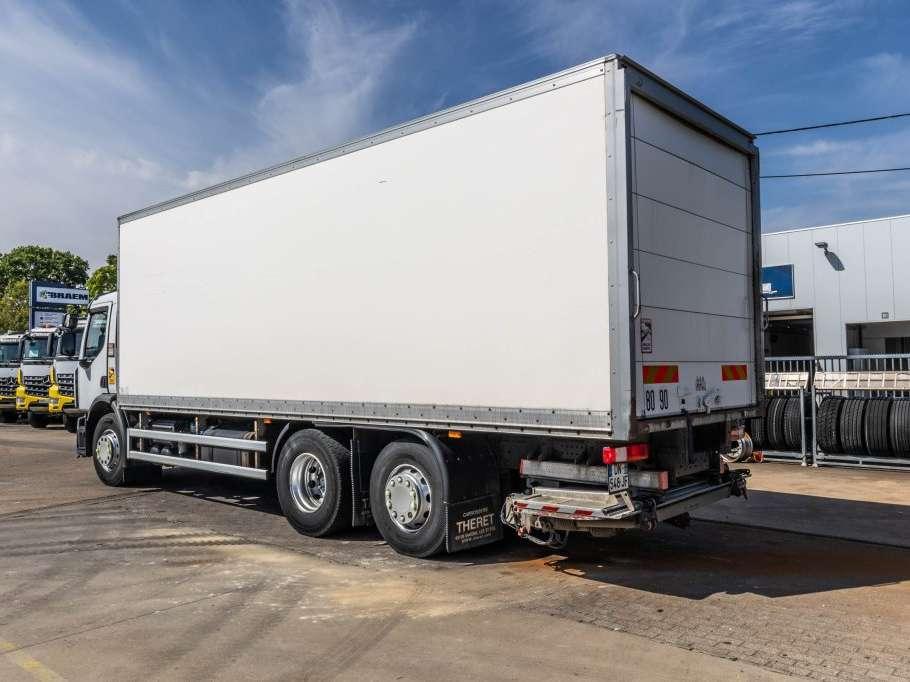 Renault D26.320-6x2+DHOLLANDIA 2T. Photo 6