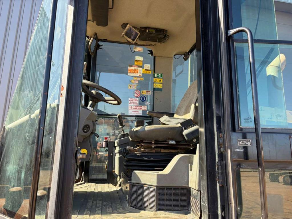 Caterpillar CP76 Photo 19