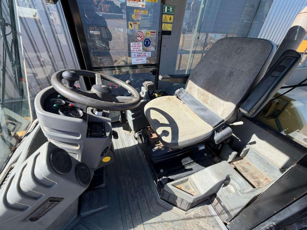 Caterpillar CP76 Photo 20