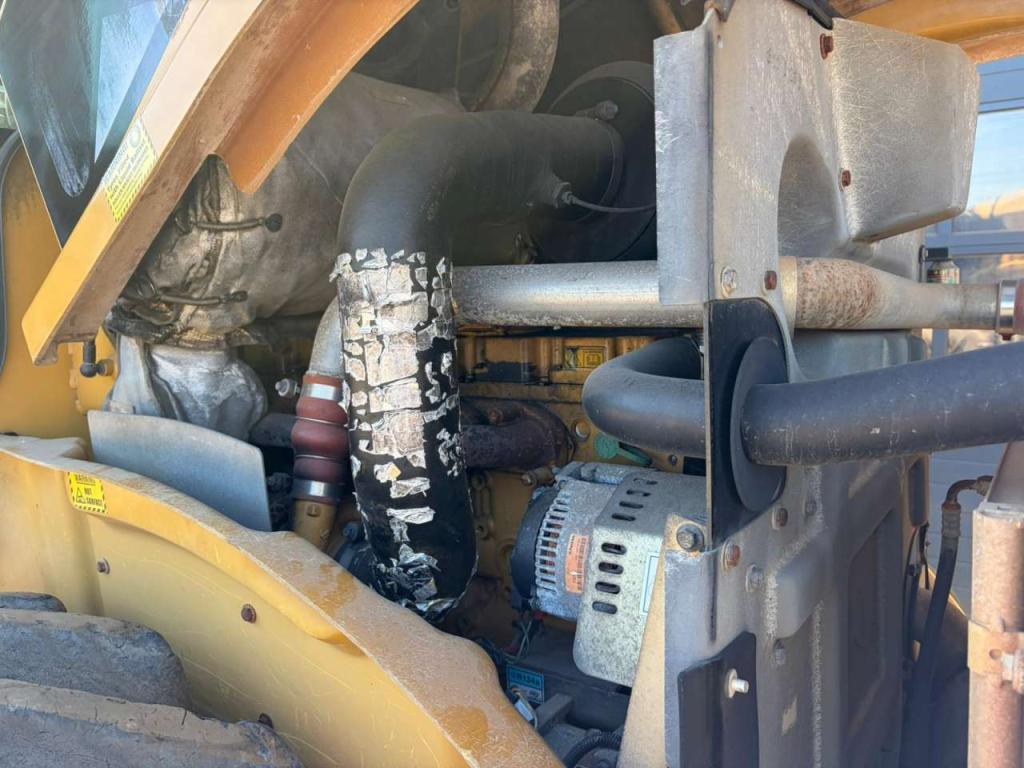 Caterpillar CP76 Photo 25