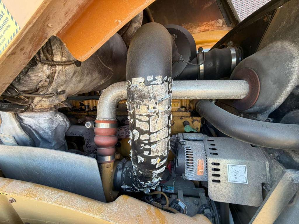 Caterpillar CP76 Photo 29