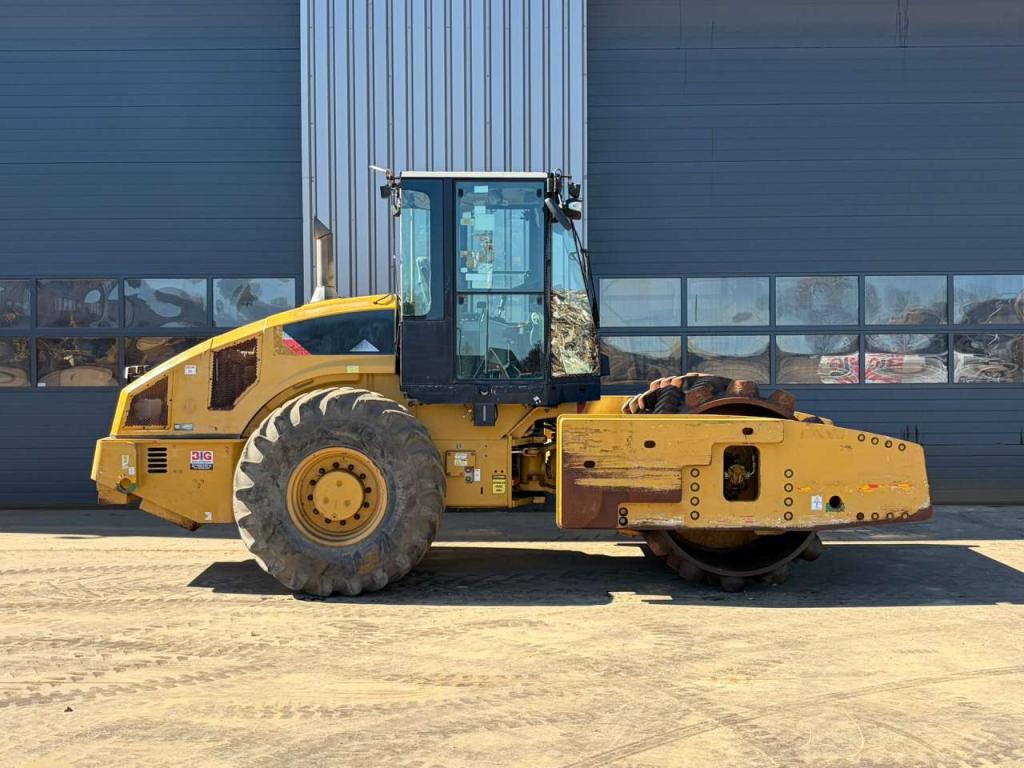 Caterpillar CP76 Photo 6