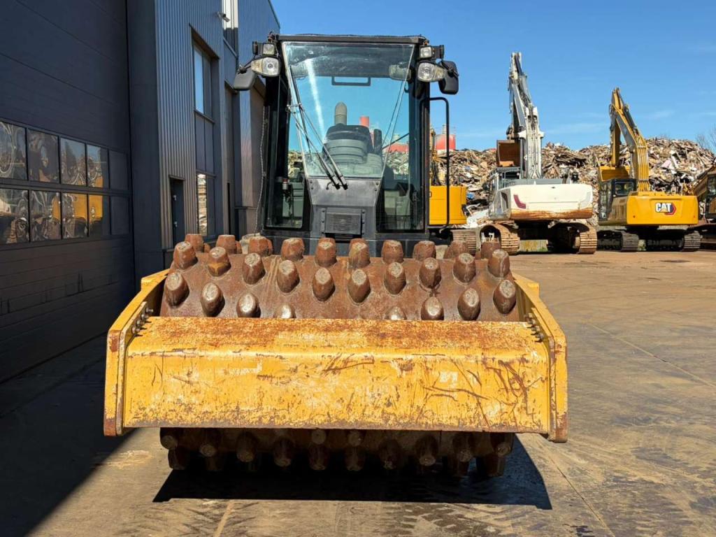 Caterpillar CP76 Photo 8
