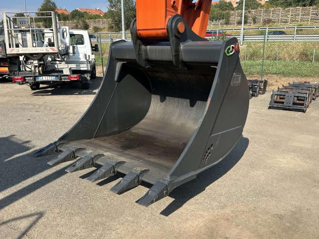Hitachi ZX350LCN-7 Photo 8