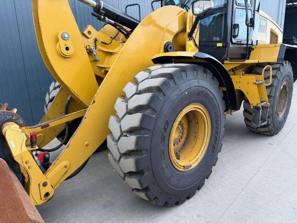 Caterpillar 926M Photo 14