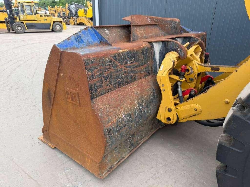 Caterpillar 926M Photo 8