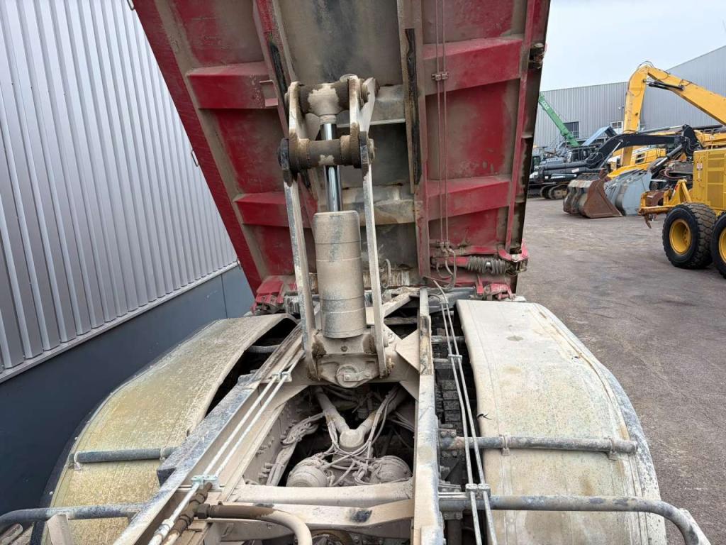Volvo 380 FM12 6x4 Marrel Kipper Photo 18