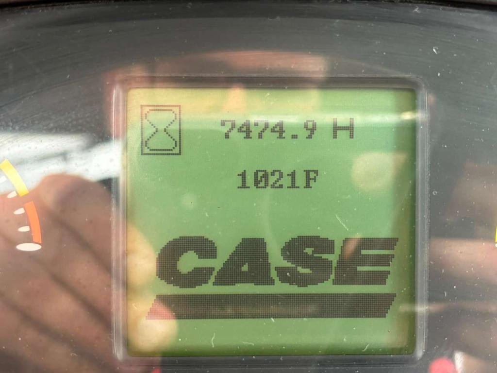 Case 1021F Photo 21