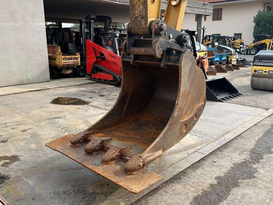 Caterpillar 318FL Photo 7