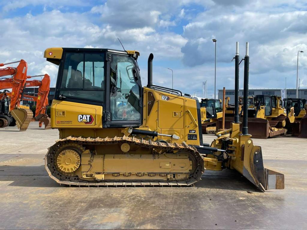 Caterpillar D2 LGP 12A | LEICA GPS Photo 6