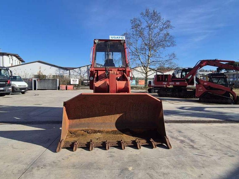 Caterpillar 943 Photo 2