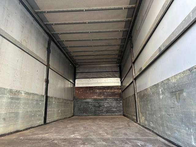 Iveco Stralis AT 190S31 Photo 6