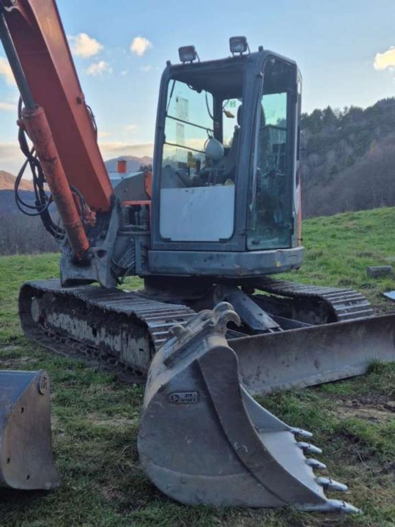 Hitachi ZX85USBLC-3 - Crawler excavator for sale in Rome by Omeco Spa