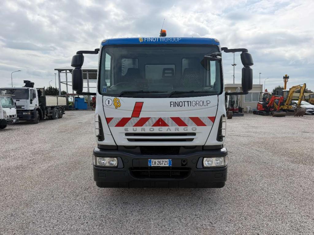Iveco EUROCARGO 150E22 Photo 2