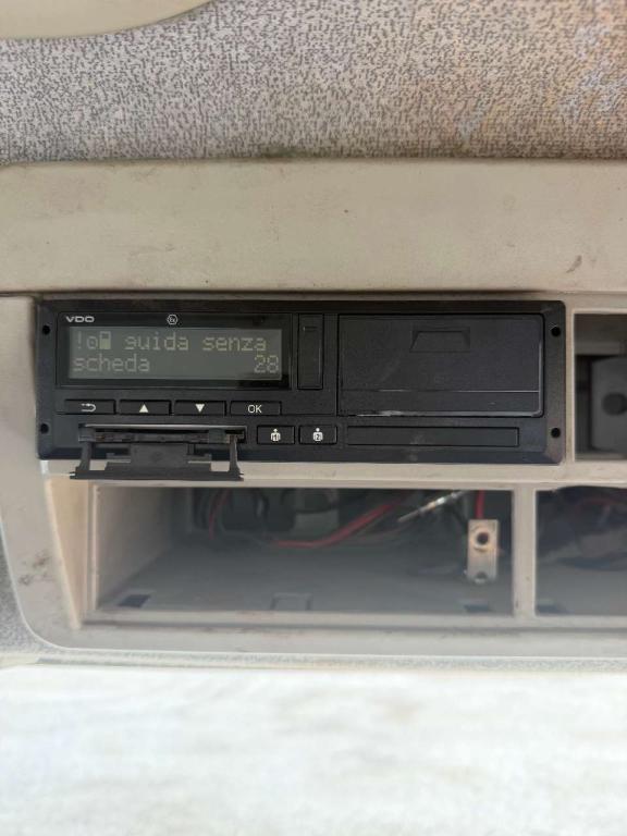 Iveco EUROCARGO 150E22 Photo 22