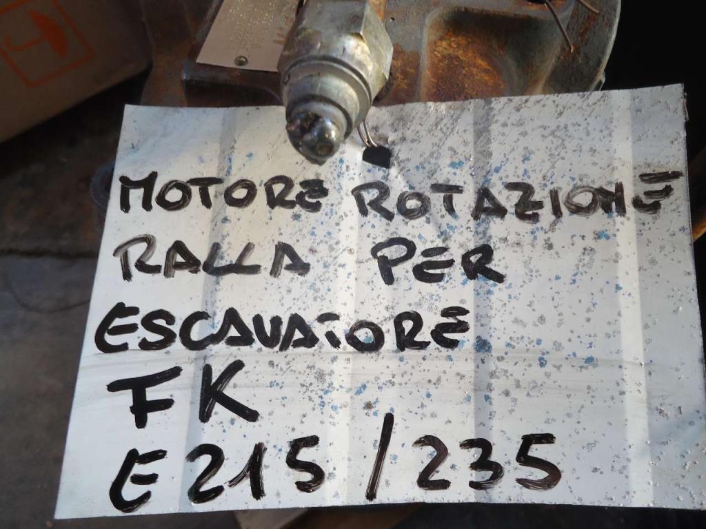 Turntable rotation motor for Fiat Kobelco E215-E235 Photo 4