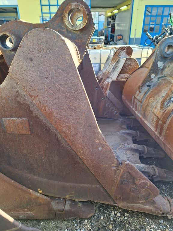 pin-on 1700 mm for 34-40 ton excavators Digging bucket Photo 3
