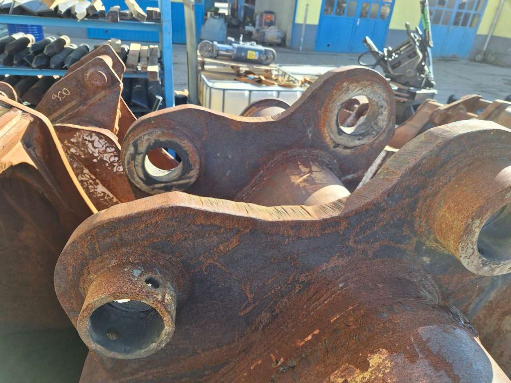 pin-on 1700 mm for 34-40 ton excavators Digging bucket Photo 4