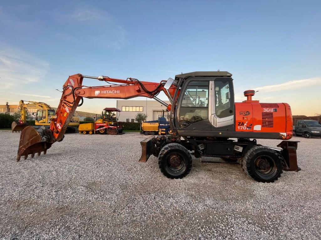 Hitachi ZAXIS 170W Photo 7