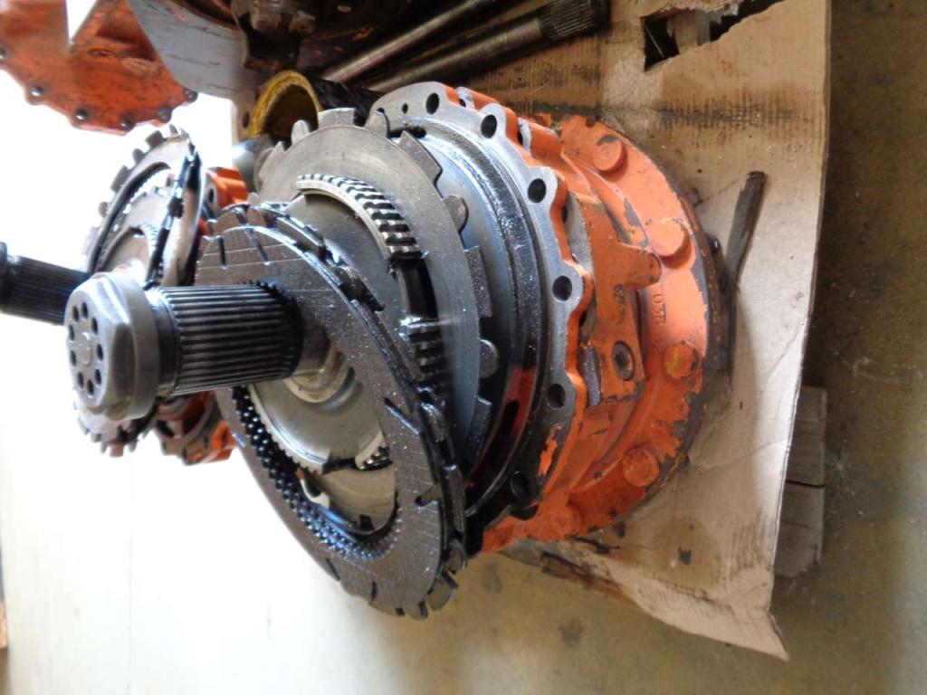 Rear axle for Hitachi Lx 170 Photo 3