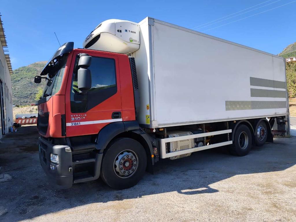 Iveco STRALIS HI-STREET 260S31 Photo 20